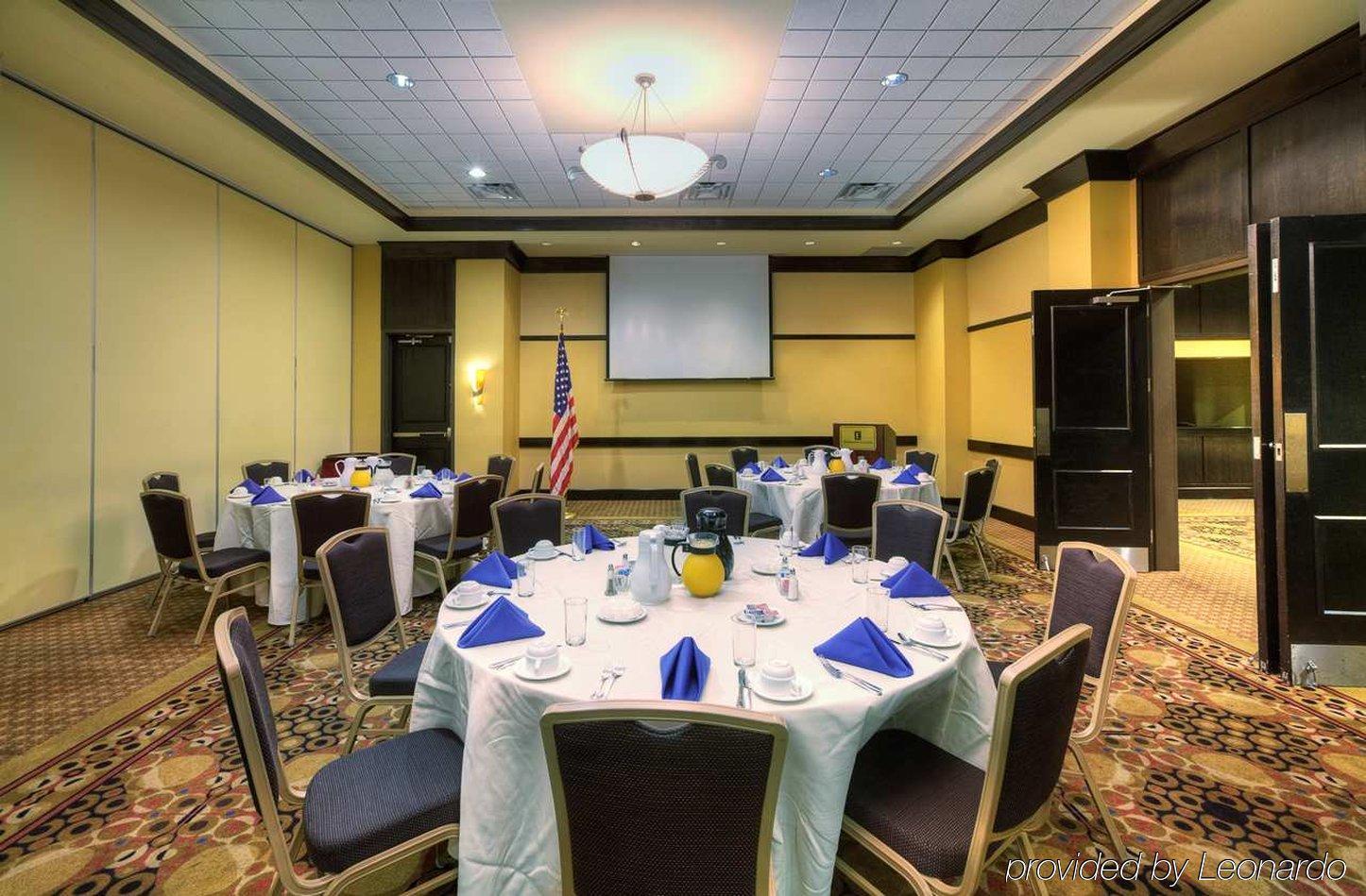 Embassy Suites By Hilton Laredo Restoran gambar